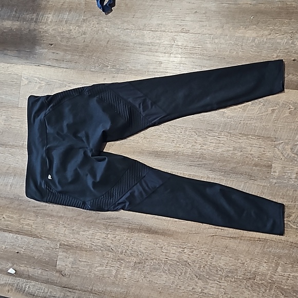 4/$25 Fabletics medium black sheer panel Powerhold leggings - Picture 3 of 3